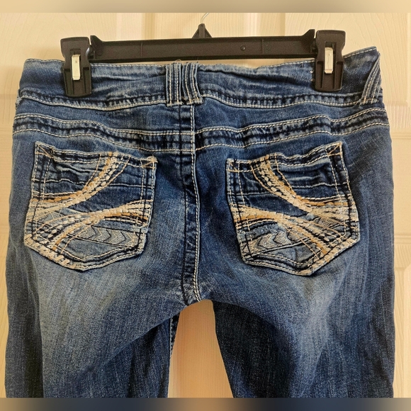 Wallflower Distressed Women's Jeans - Picture 2 of 4